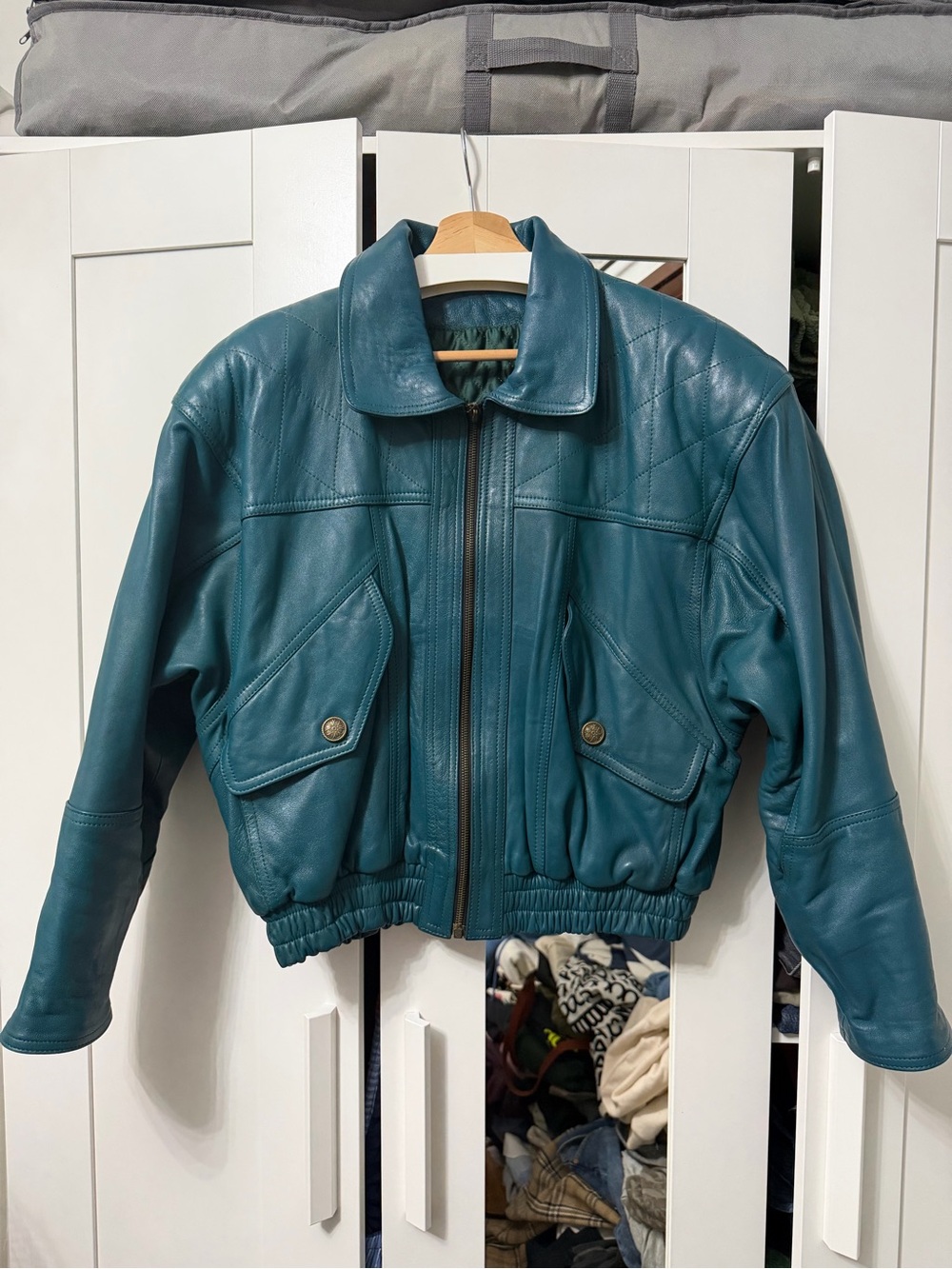 Vintage Leather Bomber Jacket